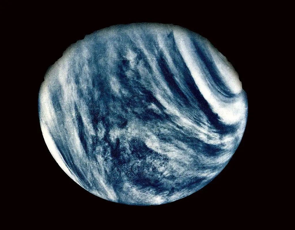 Image 1.7: Venus as seen from Mariner 10, showing the thick cloud cover that completely obscures the surface.